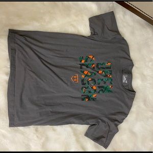 Men’s under armour T-shirt